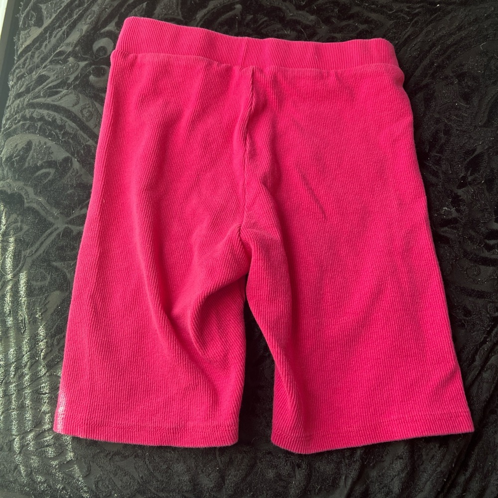 Biker shorts in hot pink